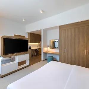 Hotel Element Al Mina, Jumeirah, Dubai