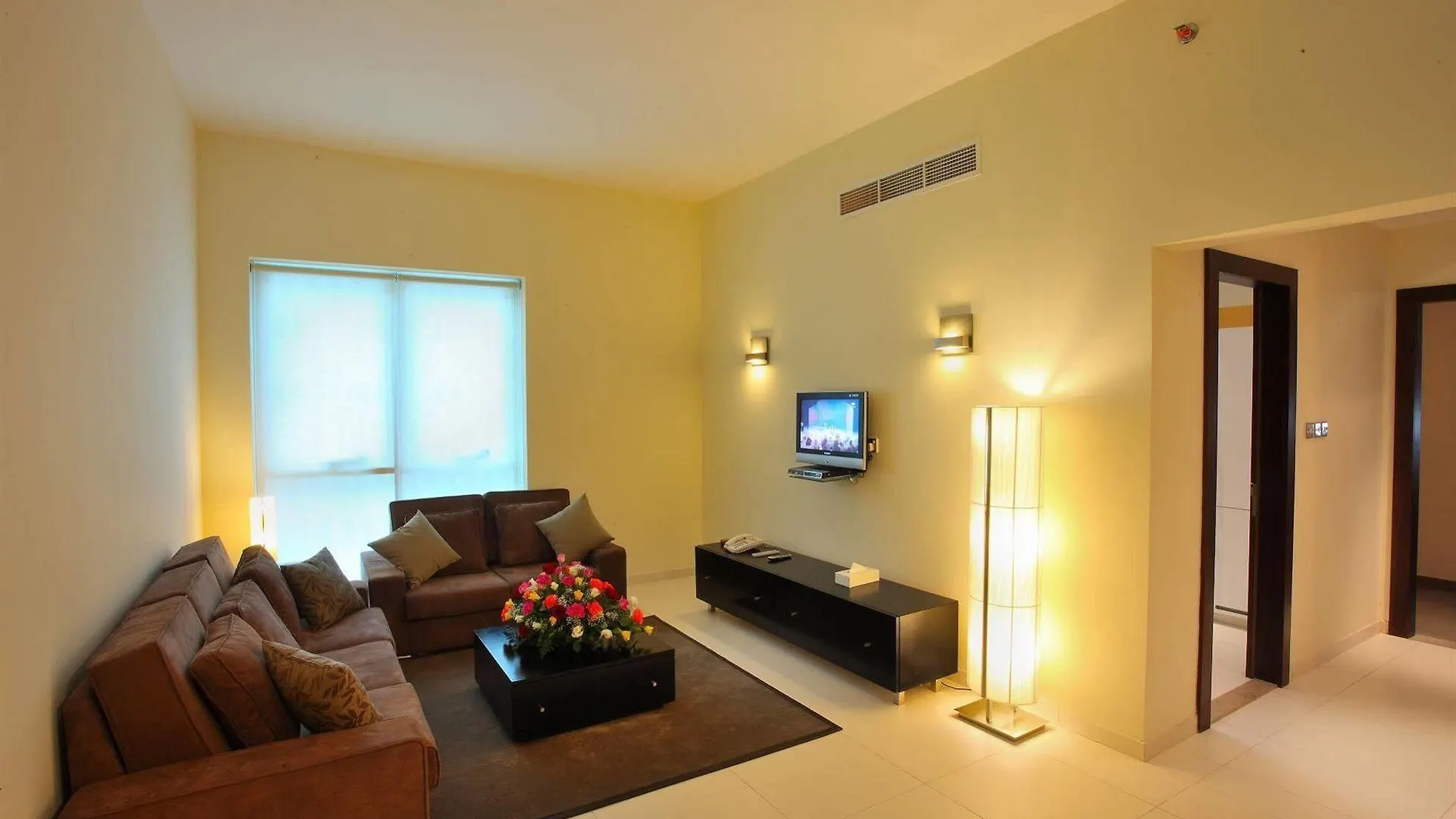 Royal Ascot Hotel Apartment - Kirklees 2 迪拜 4*,
