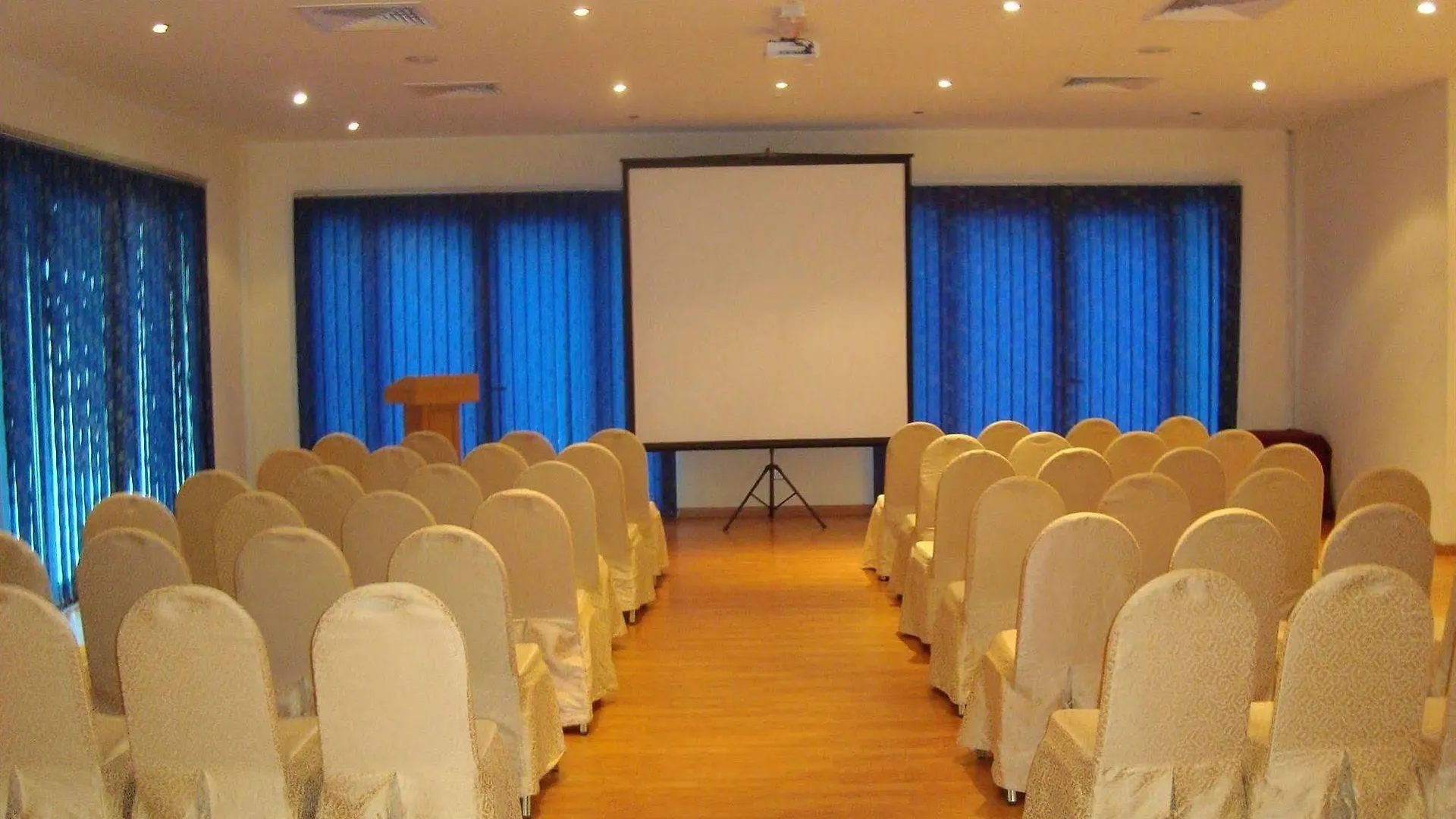 Aparthotel Royal Ascot Hotel Apartment - Kirklees 2 Dubai